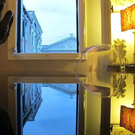 Apartment Domus Venetia Venice